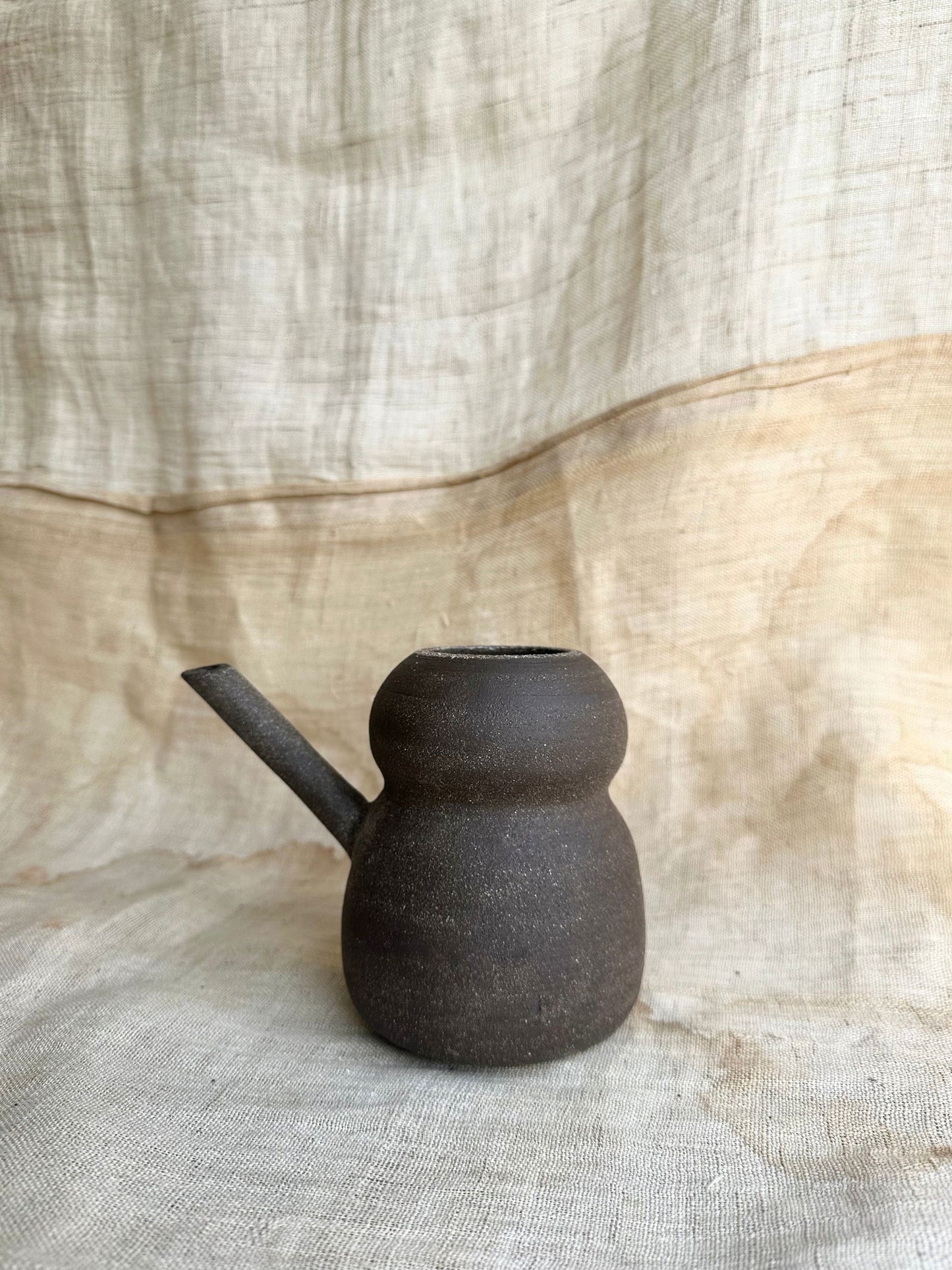 36 Black watering can - Mipa's pots and plants