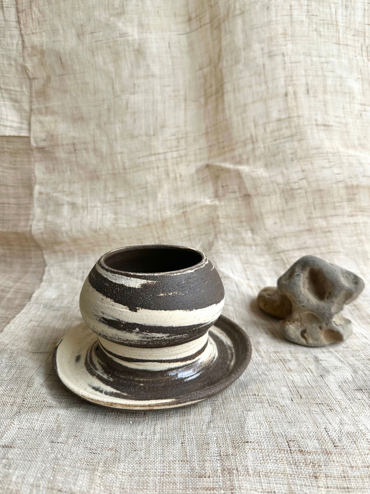 42 inkwash mushroom planter with saucer - Mipa's pots and plants