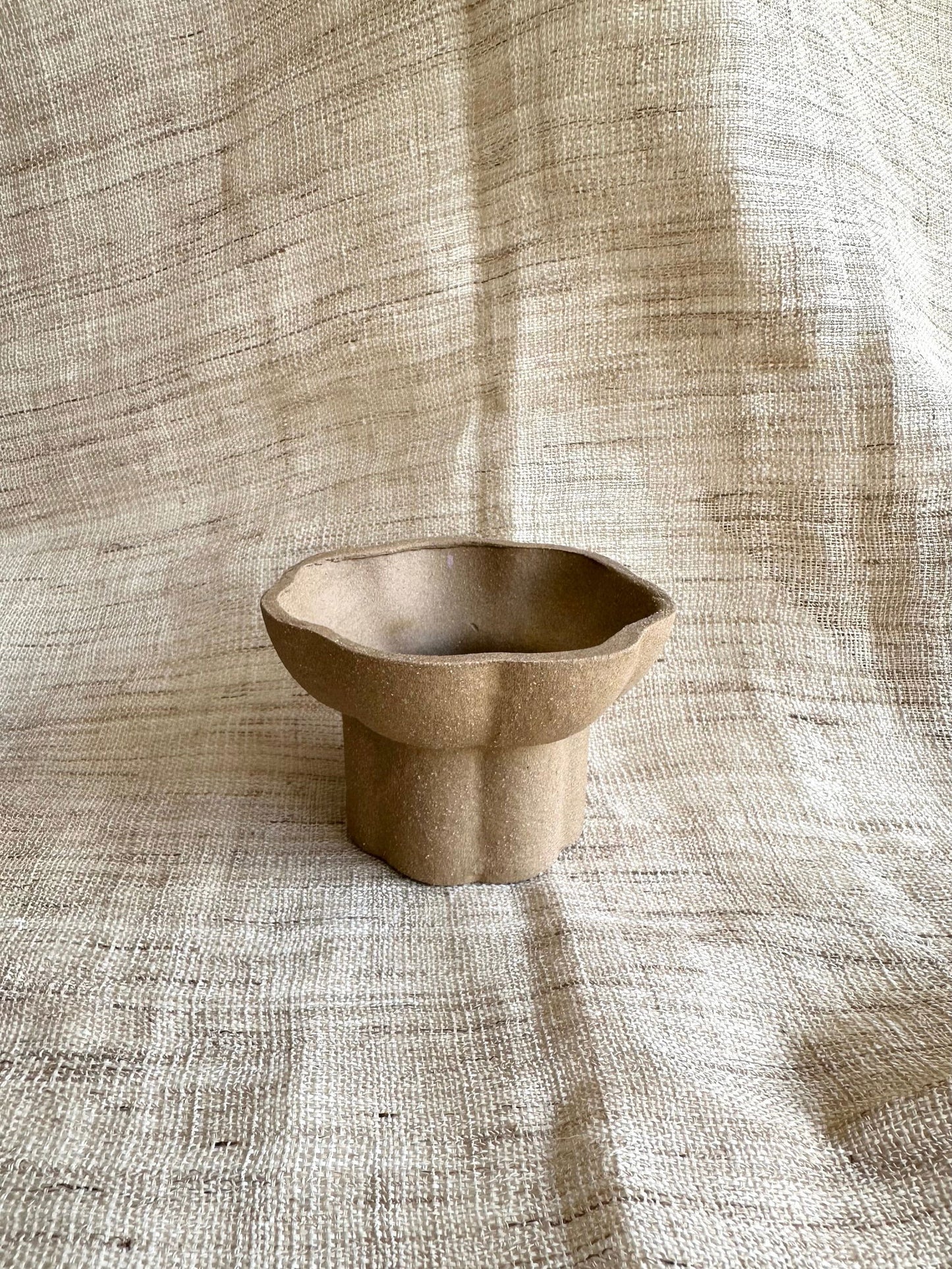 47 s.b lotus tiny planter - Mipa's pots and plants