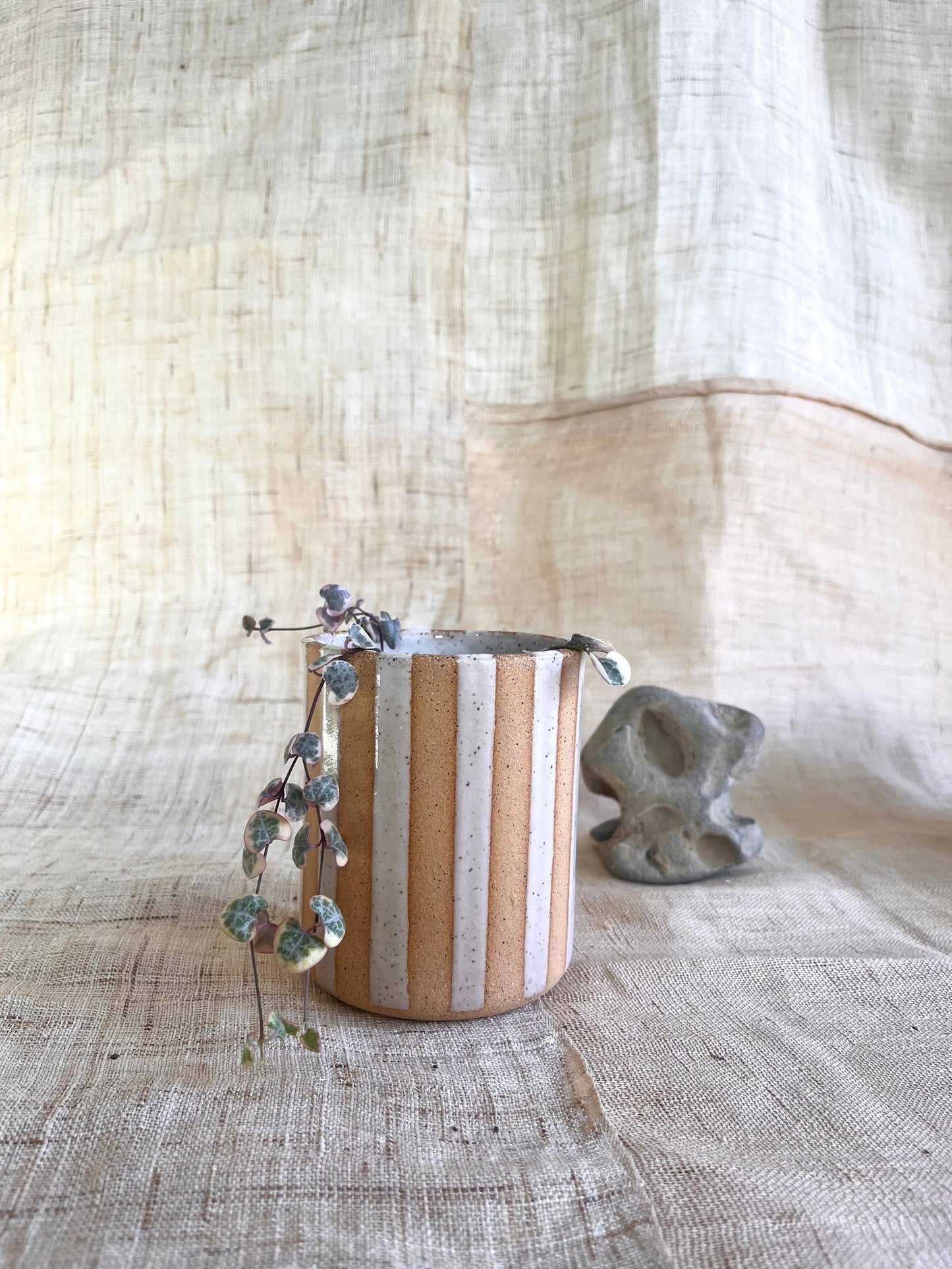 53 S.B striped planter - Mipa's pots and plants