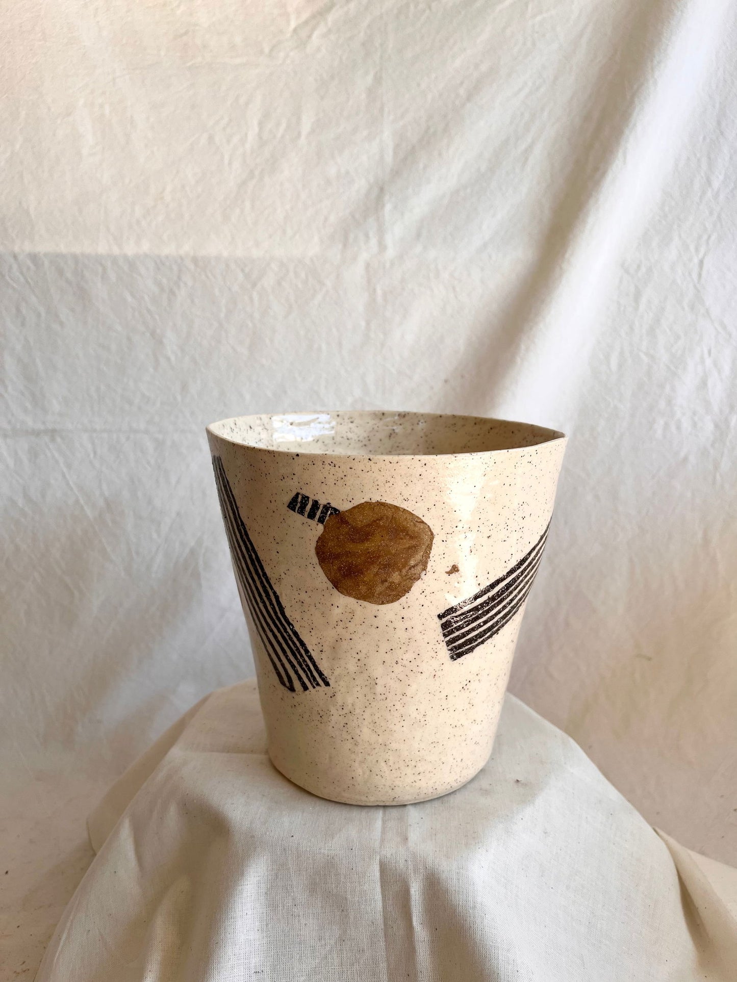 54 large apple/bacon planter - Mipa's pots and plants