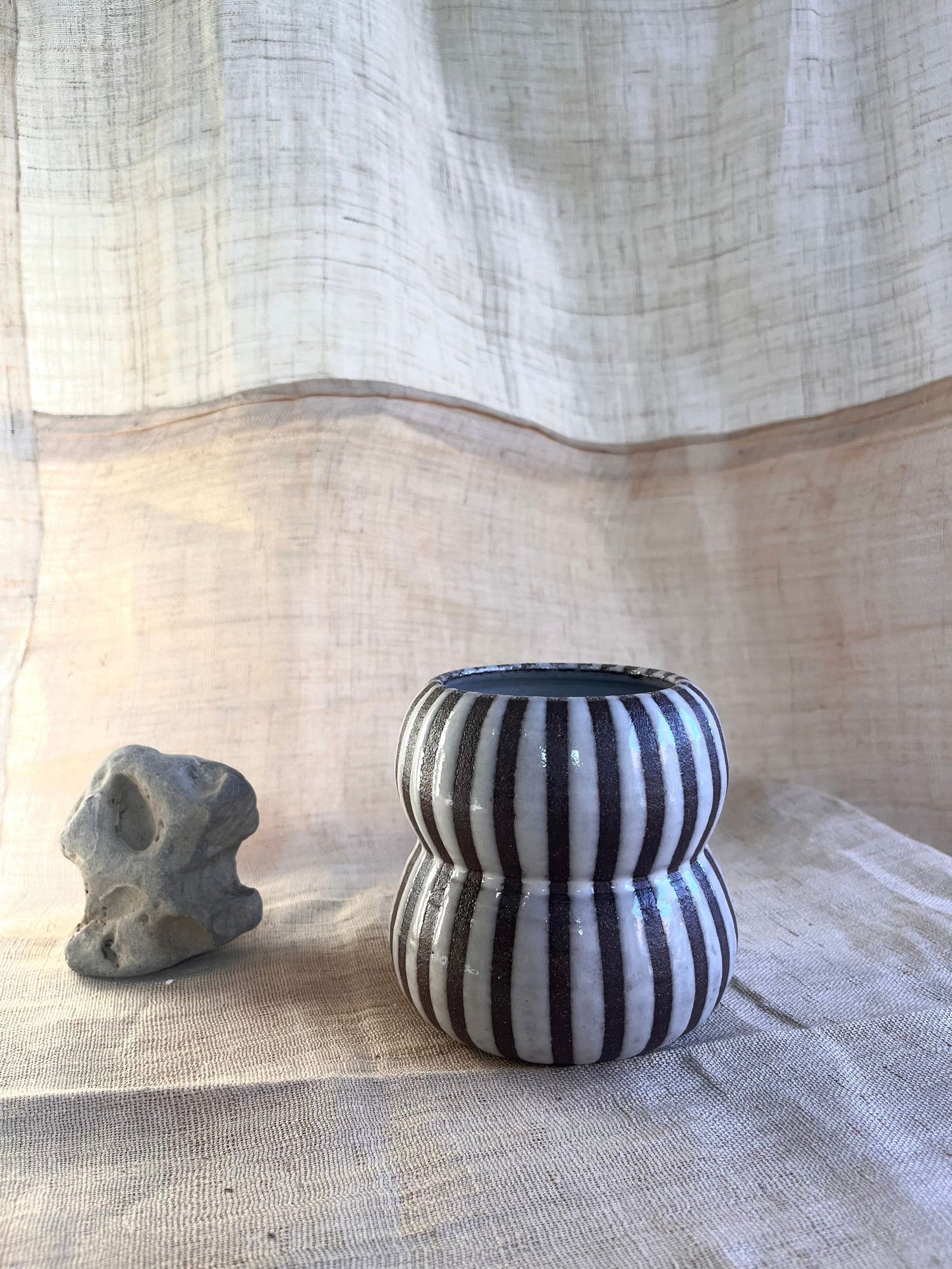 55 glossy white striped planter - Mipa's pots and plants
