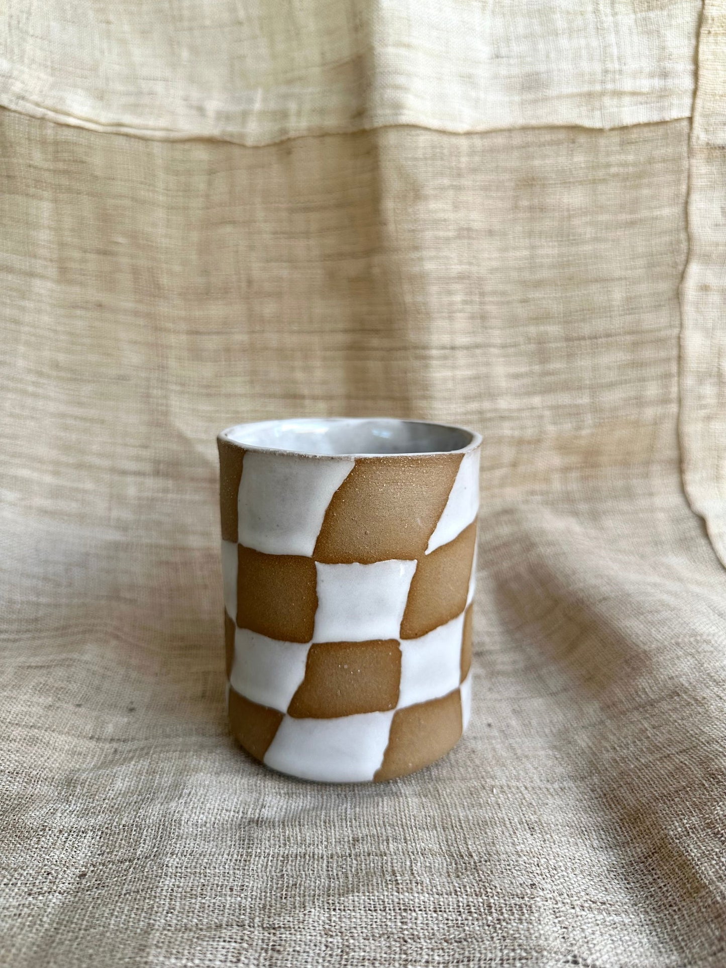 56 mud checkers planter - Mipa's pots and plants