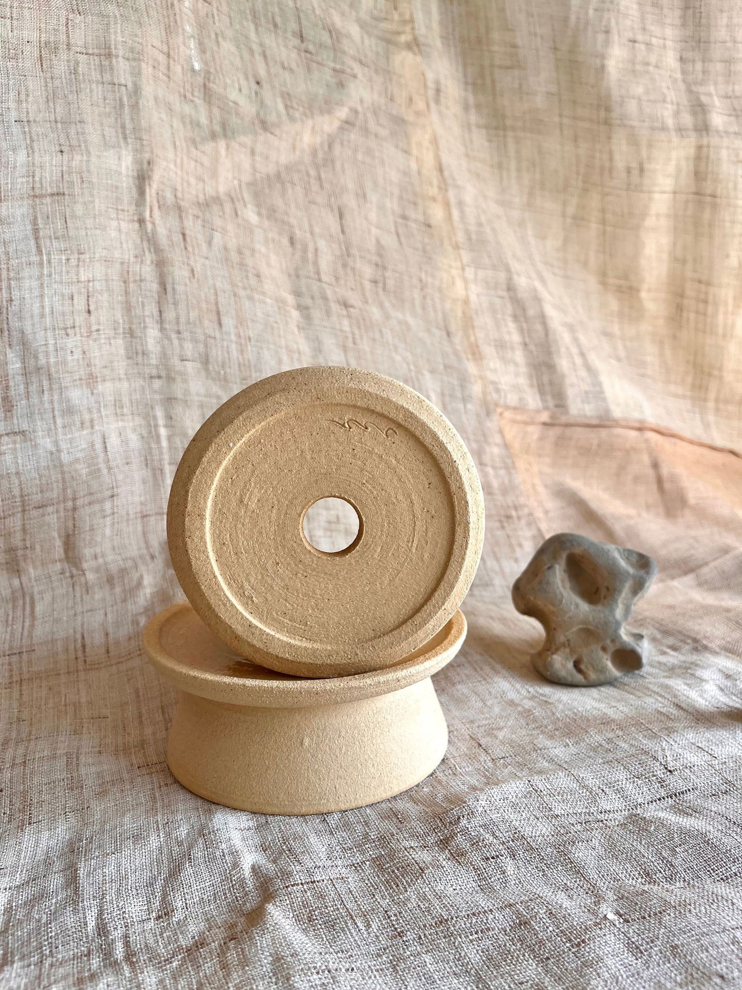 5 sand pedestal saucer set - Mipa's pots and plants