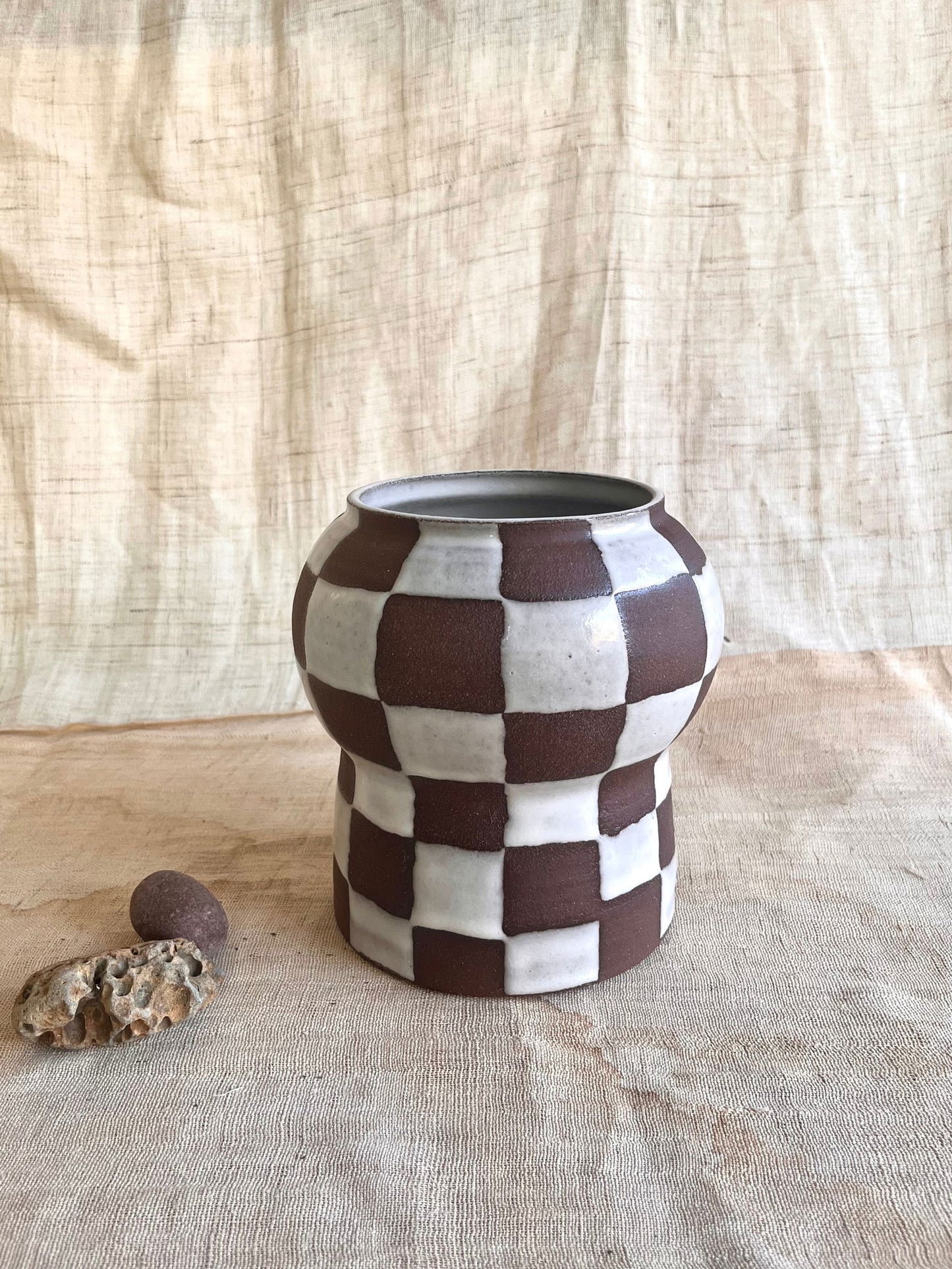 71 chocolate checkers planter - Mipa's pots and plants