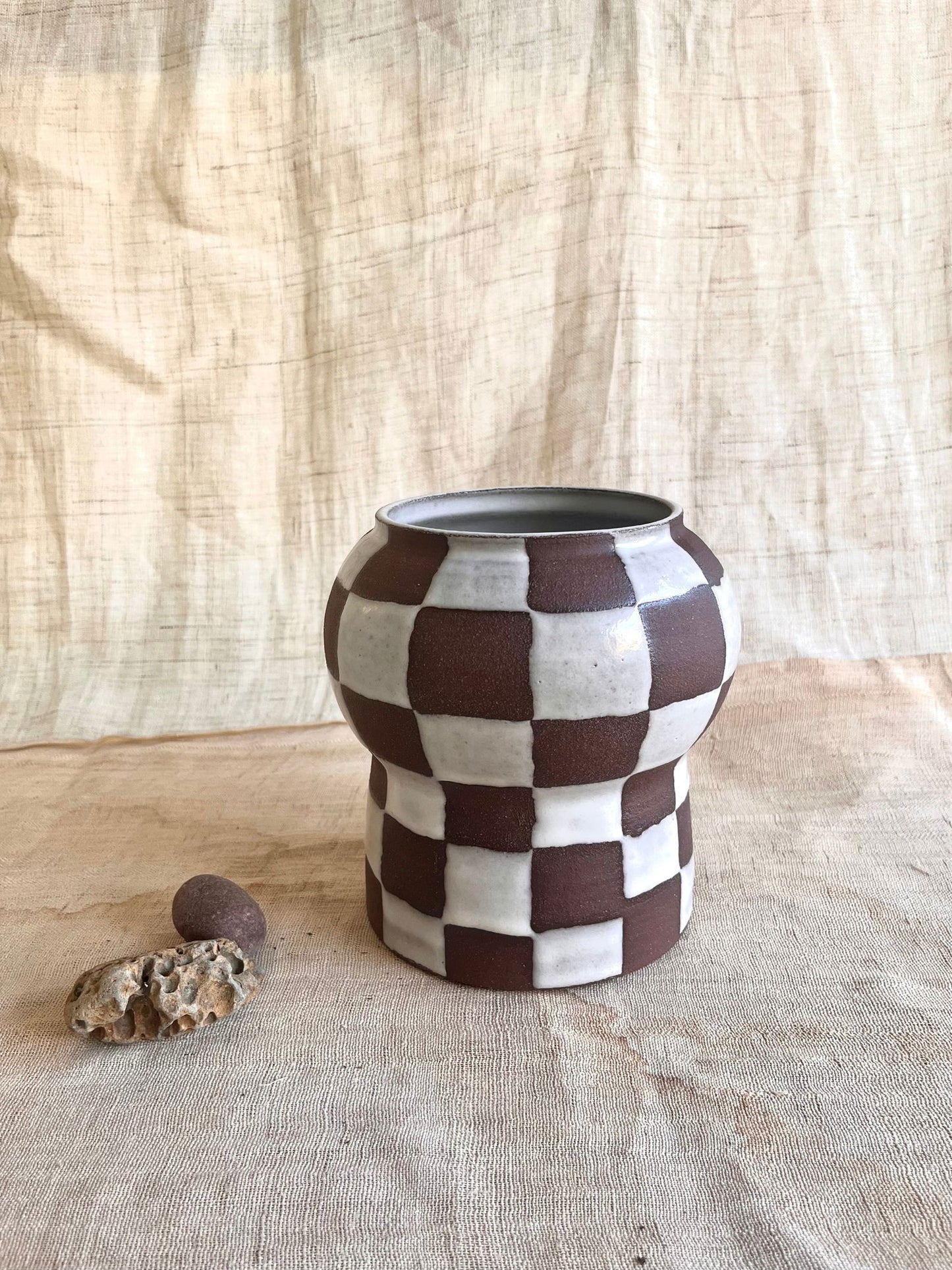 71 chocolate checkers planter - Mipa's pots and plants