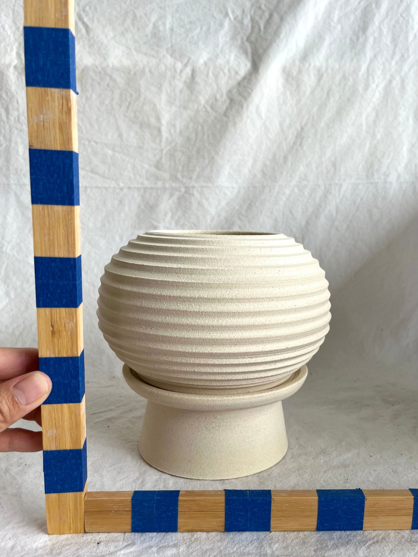 7 large pedestal saucer - Mipa's pots and plants