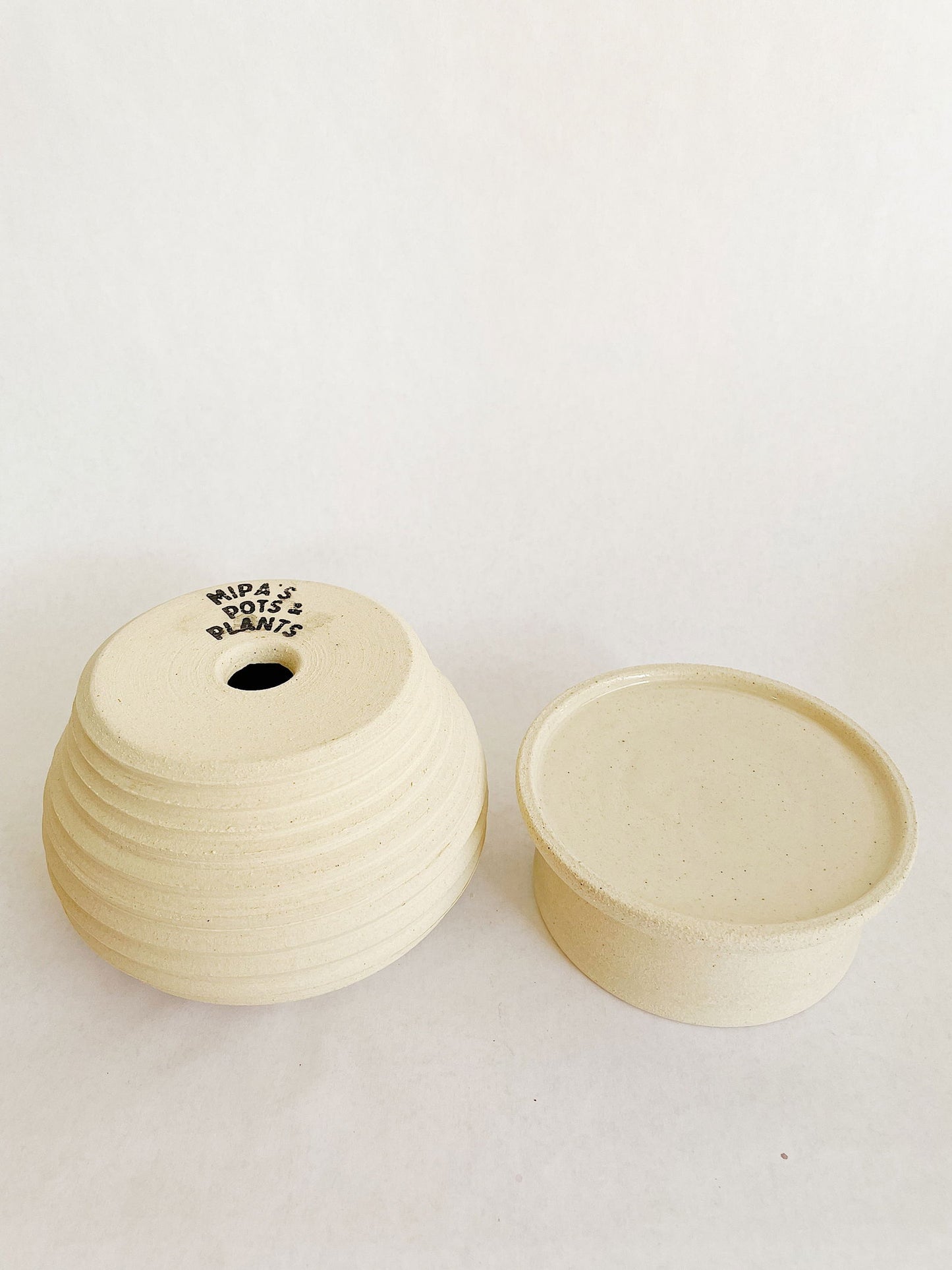 7 pedestal saucer set - Mipa's pots and plants