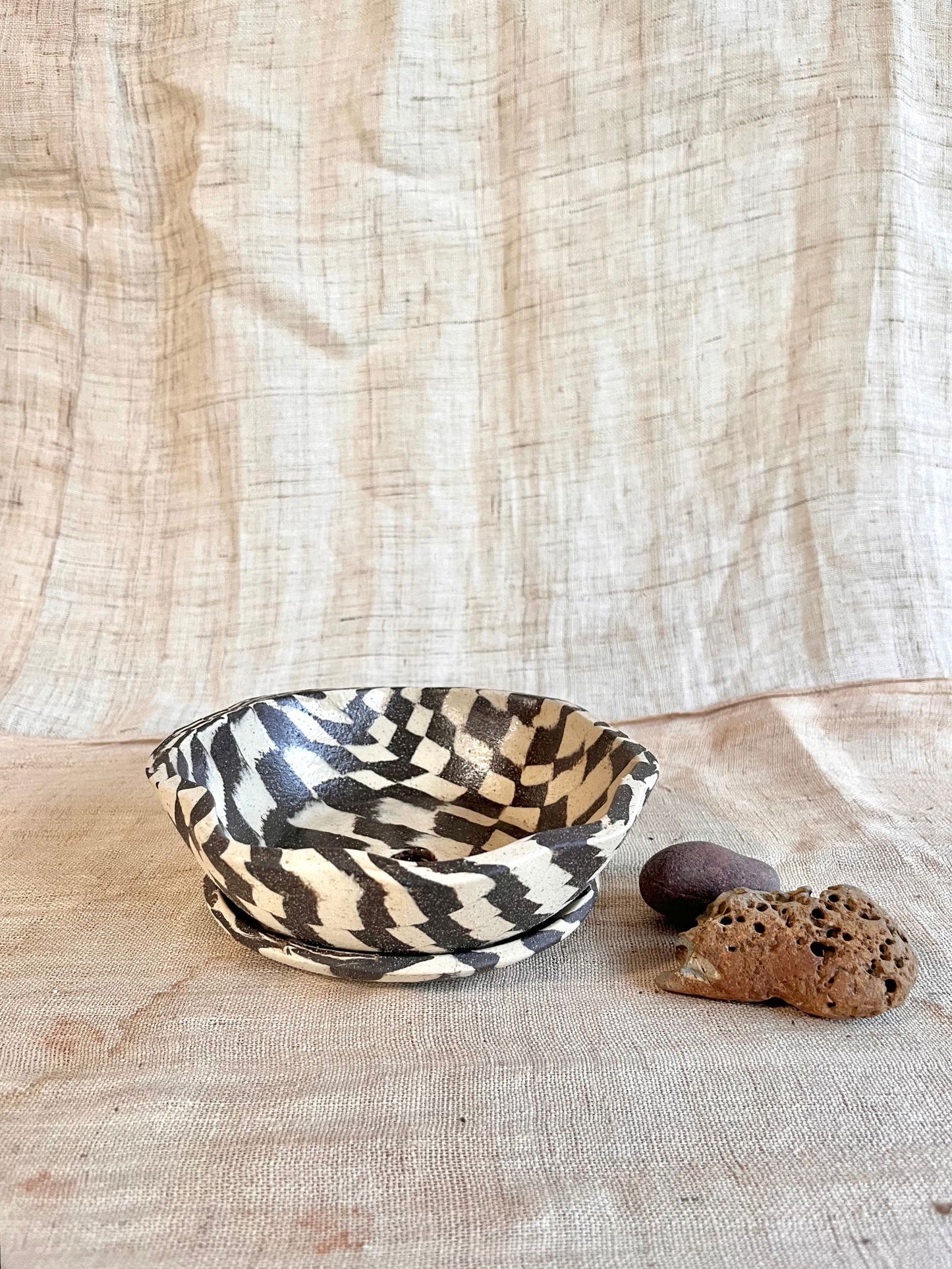99 B/W mosaic pie planter set - Mipa's pots and plants