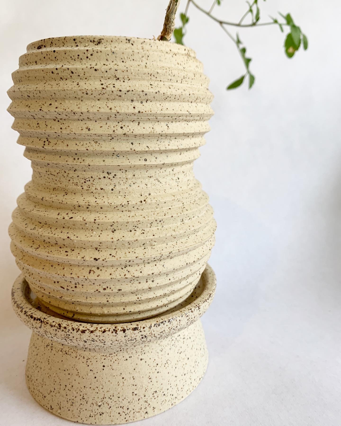 9 pedestal saucer set - Mipa's pots and plants