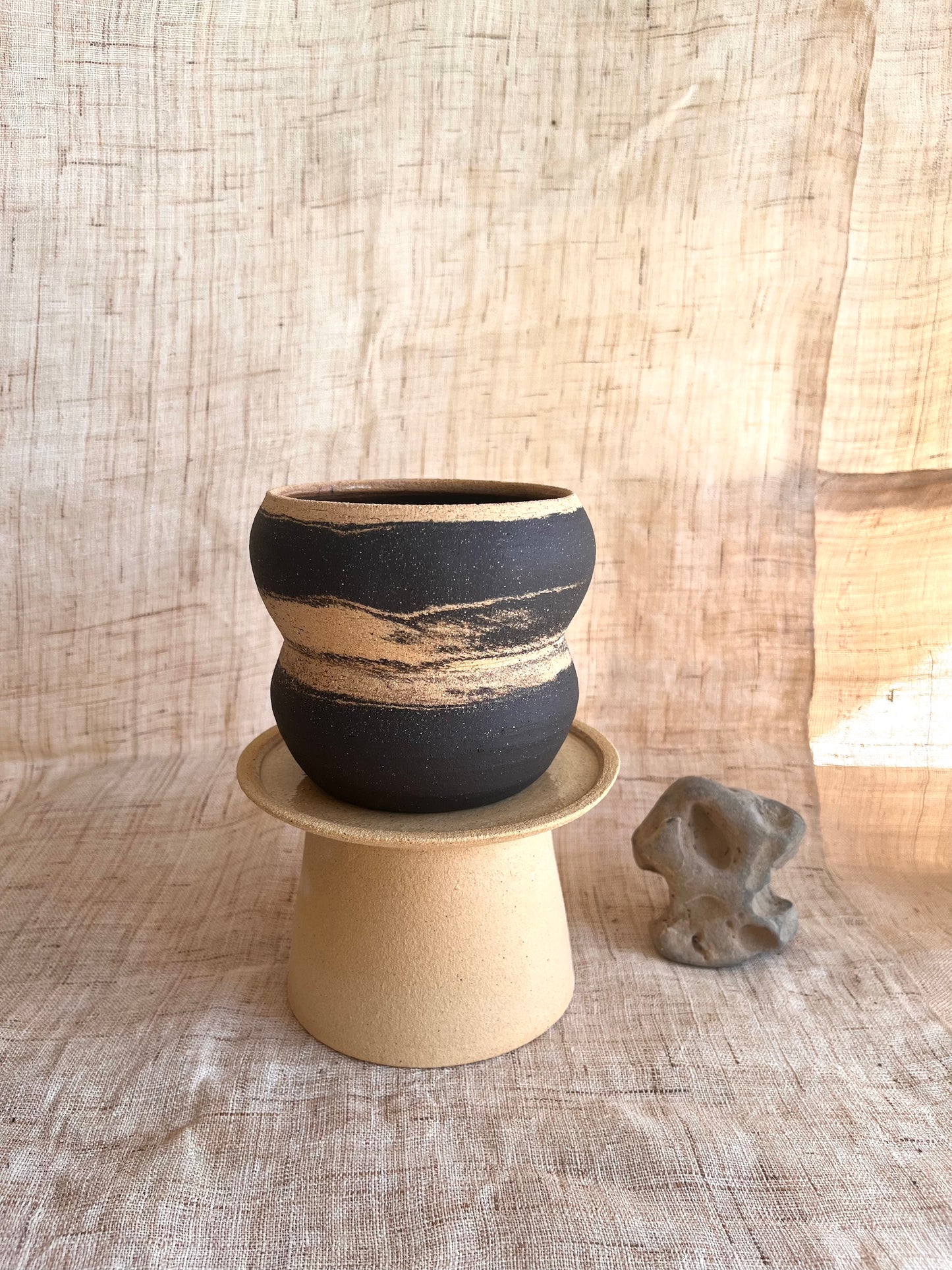 (Sale) 60 sand/black pedestal saucer set