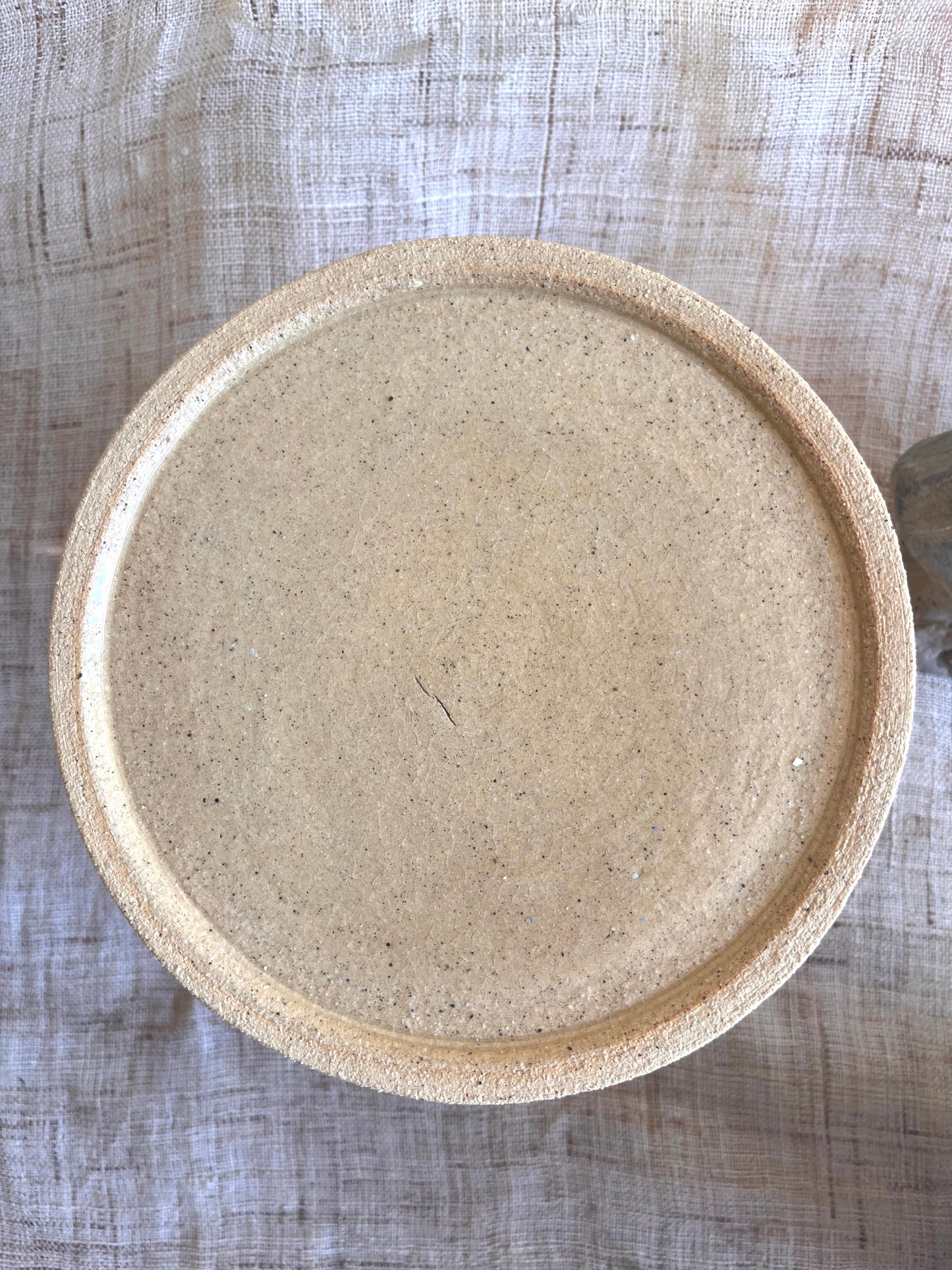 (Sale) 60 sand/black pedestal saucer set