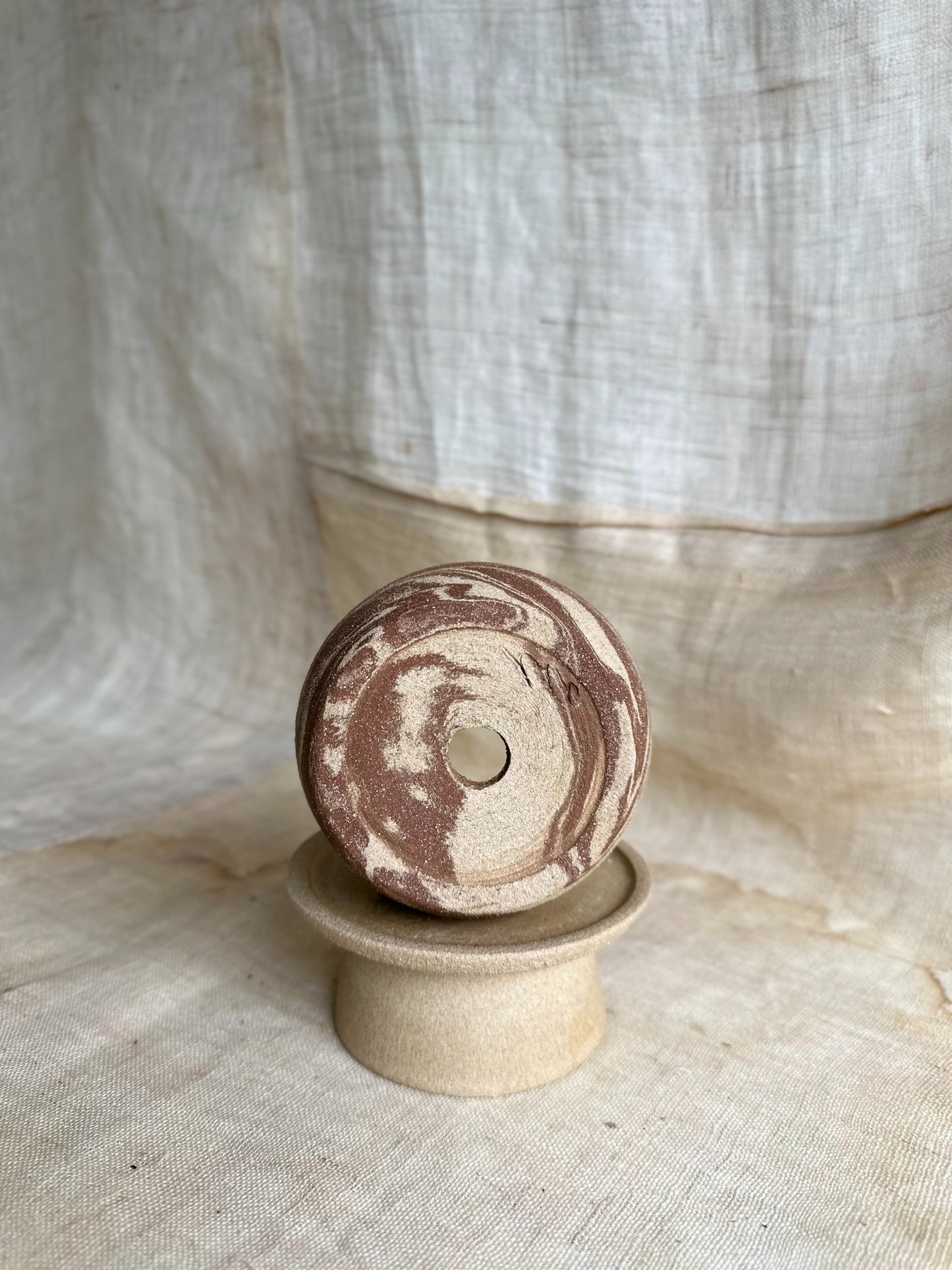 35 small pedestal saucer set
