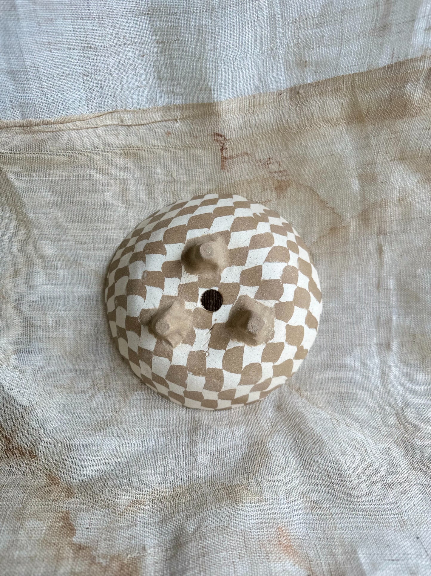 92 mud mosaic planter