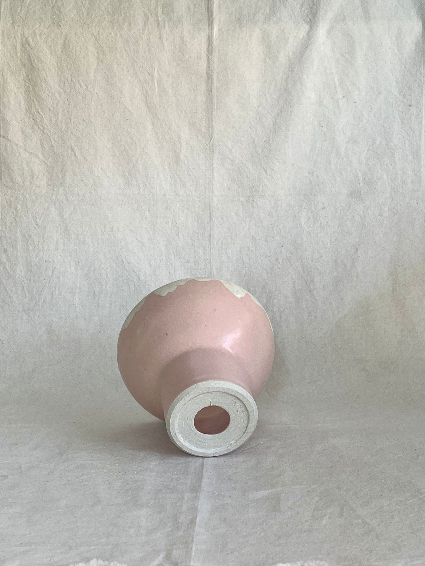 (Sale) 18 planter - Mipa's pots and plants