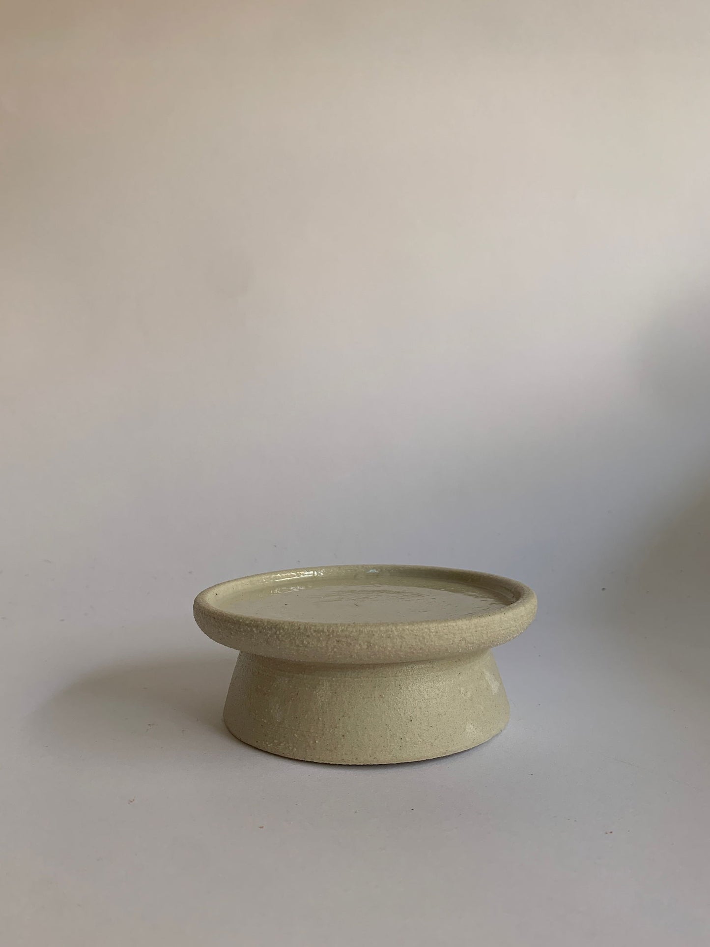 (Sale) 65 pedestal saucer set - Mipa's pots and plants