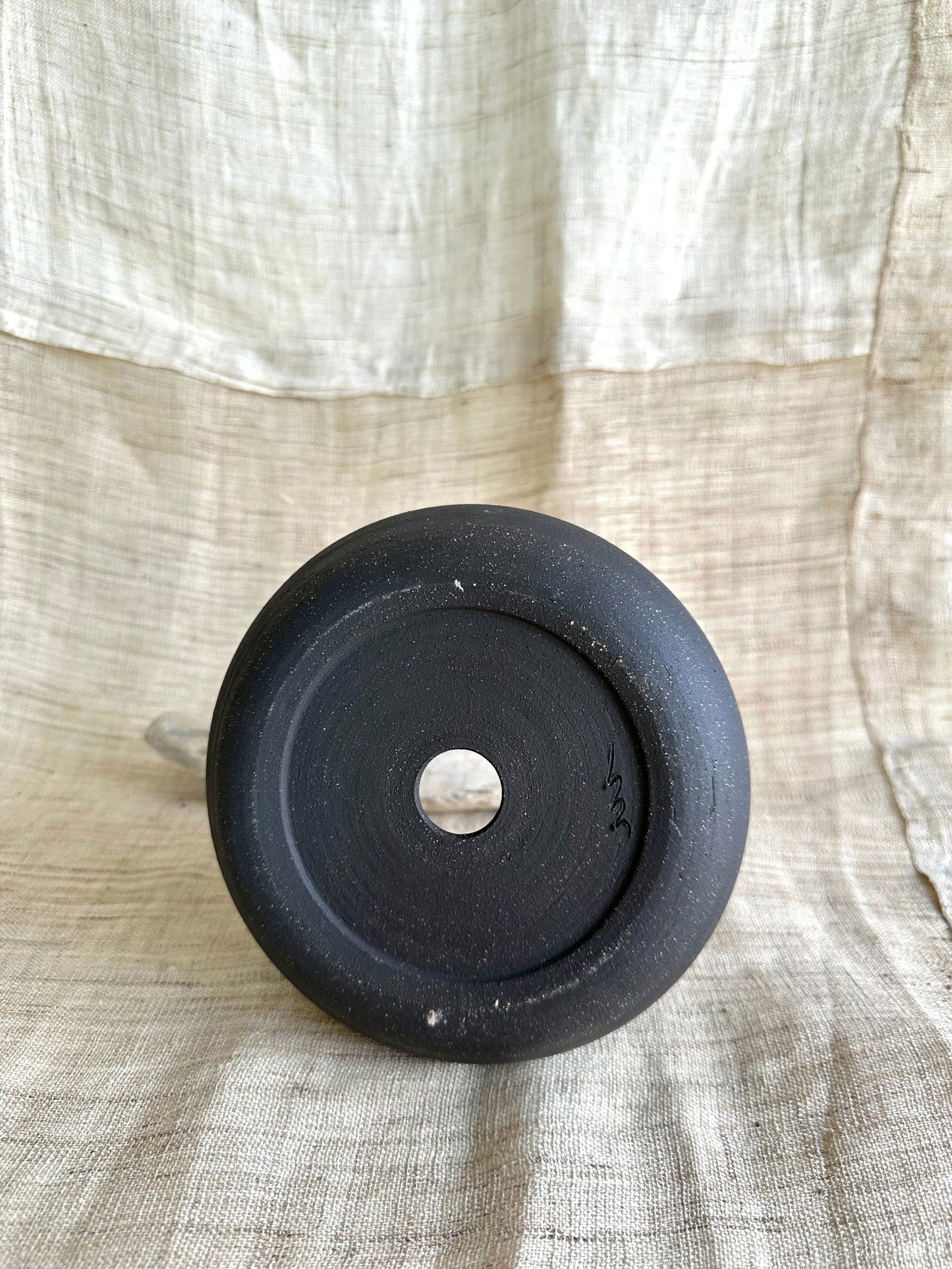 (Sale) 81 black bubble planter - Mipa's pots and plants