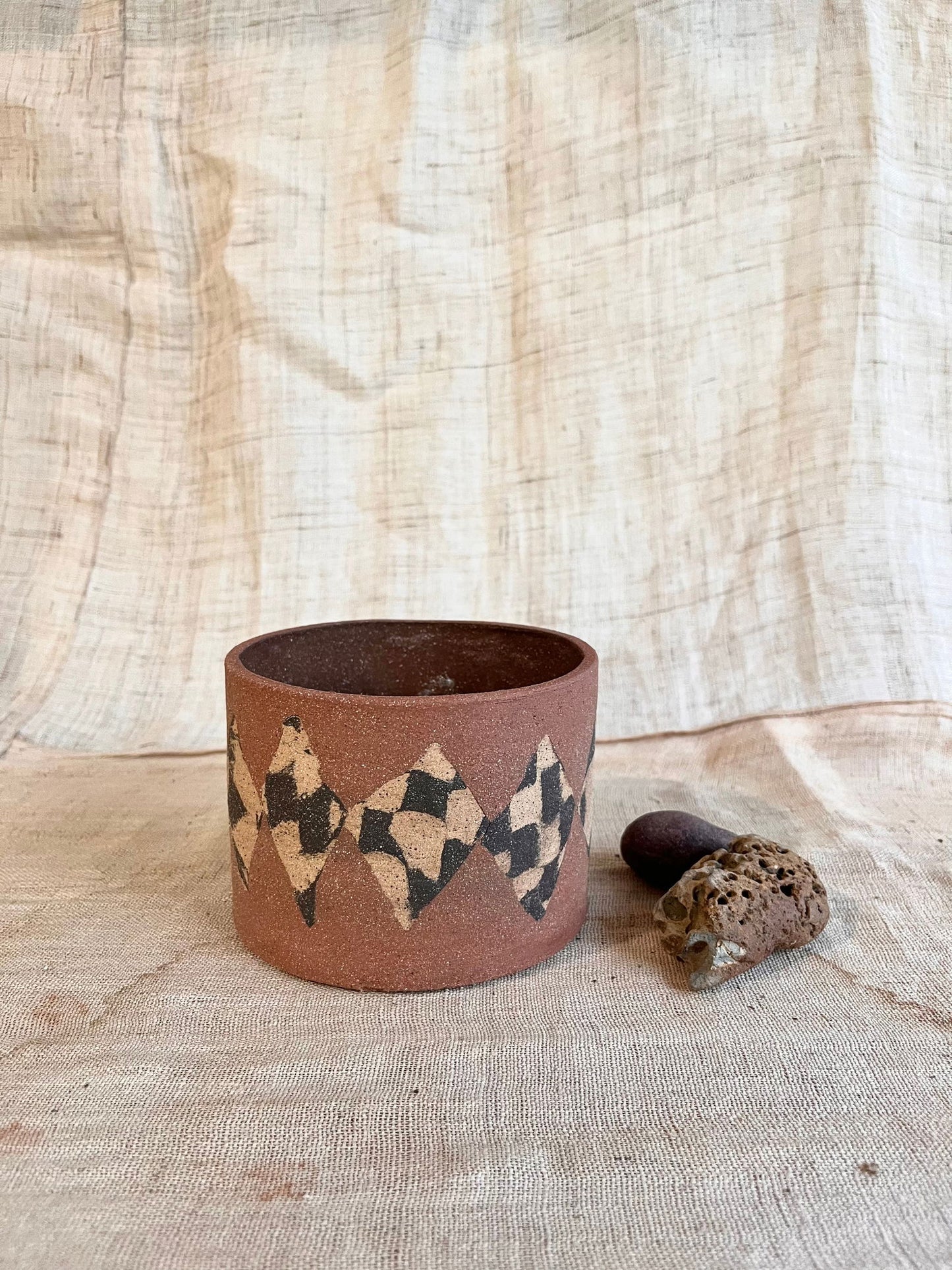 (Seconds) 102 red inlay planter - Mipa's pots and plants