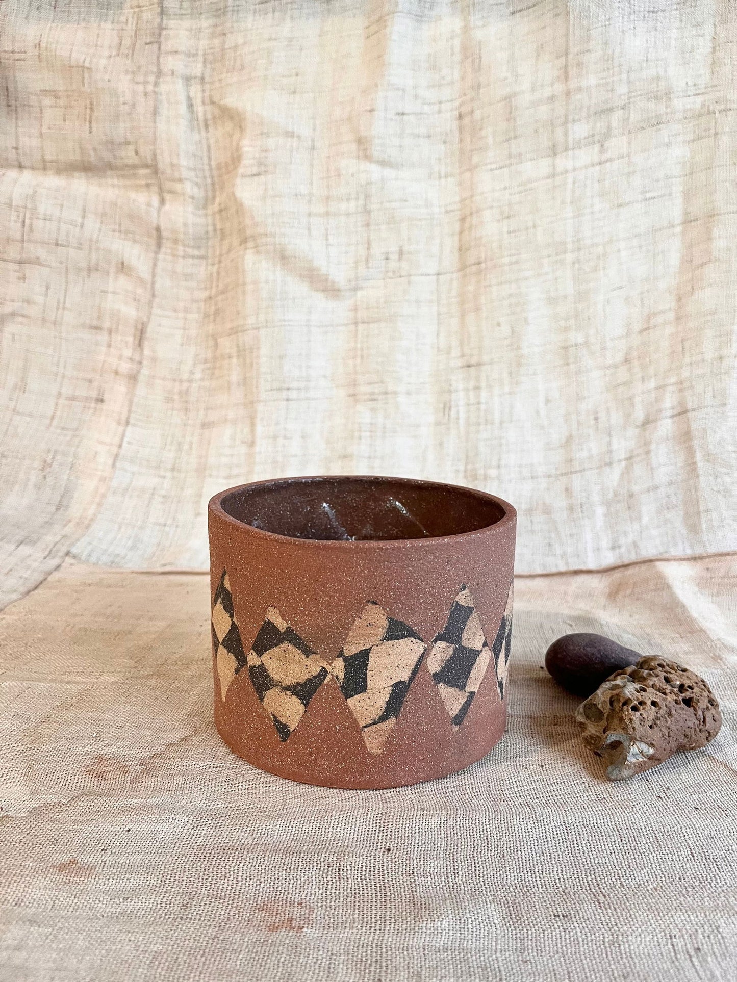 (Seconds) 102 red inlay planter - Mipa's pots and plants