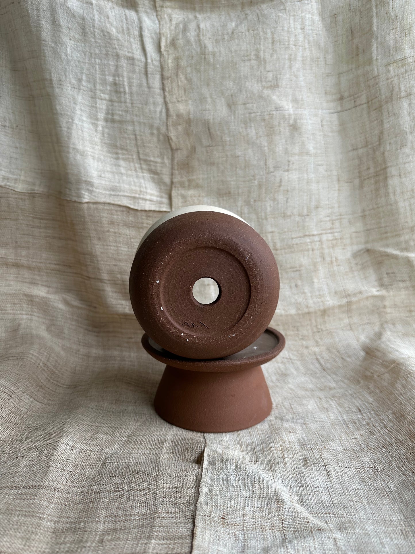 (Pre-order) 1 chocolate swirl pedestal saucer set