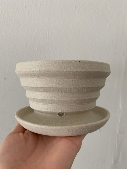 24 Pagoda planter w/ saucer - Mipa's pots and plants