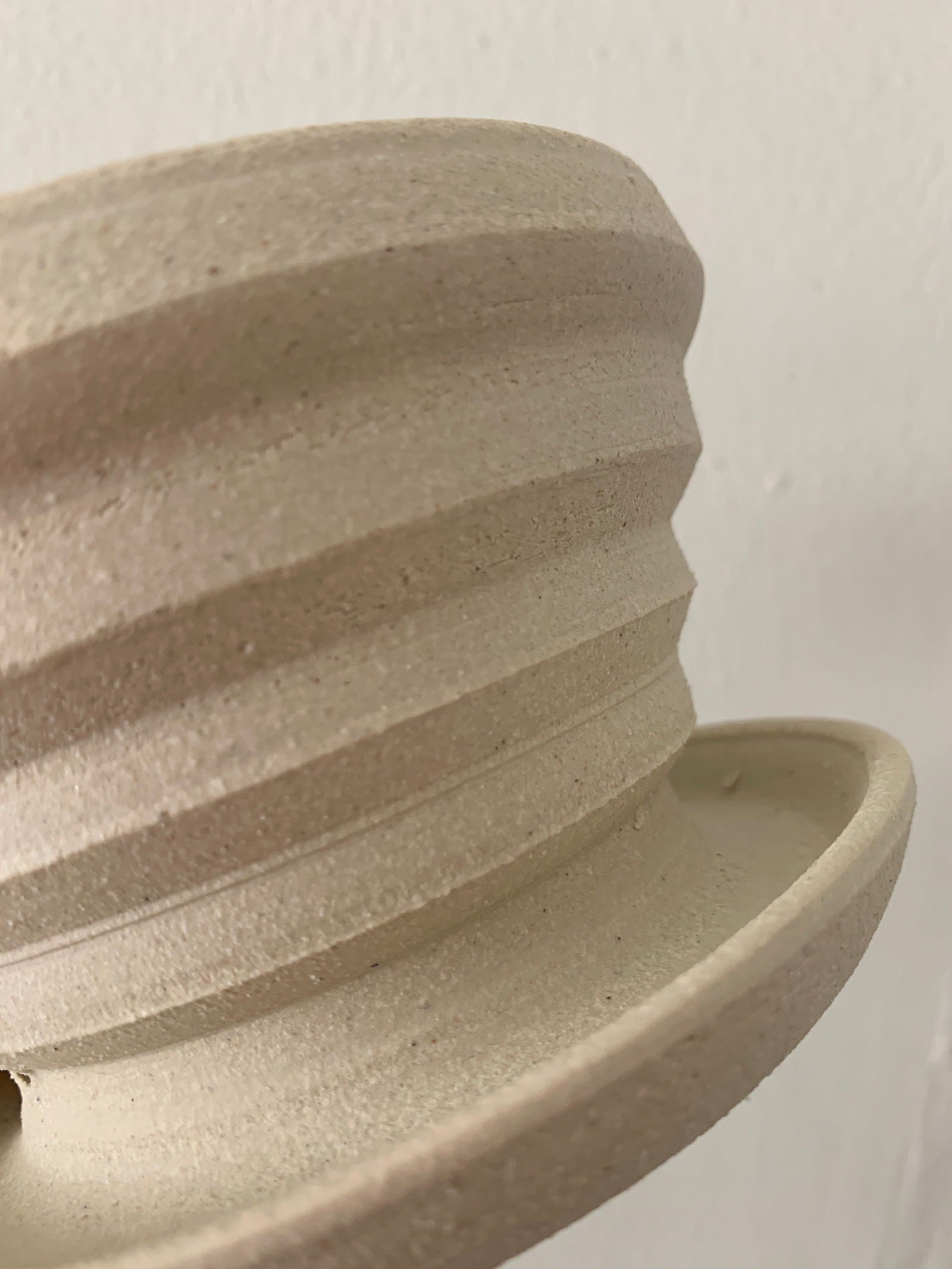 24 Pagoda planter w/ saucer - Mipa's pots and plants