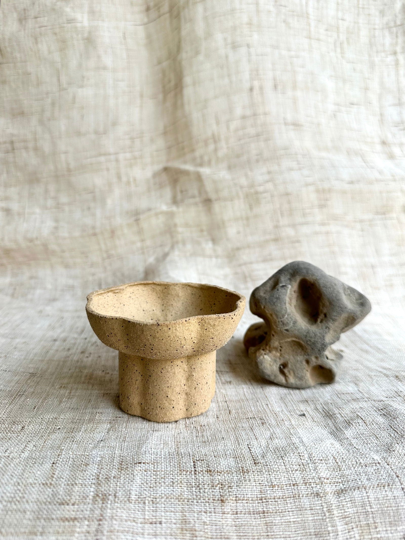 47 s.b lotus tiny planter - Mipa's pots and plants