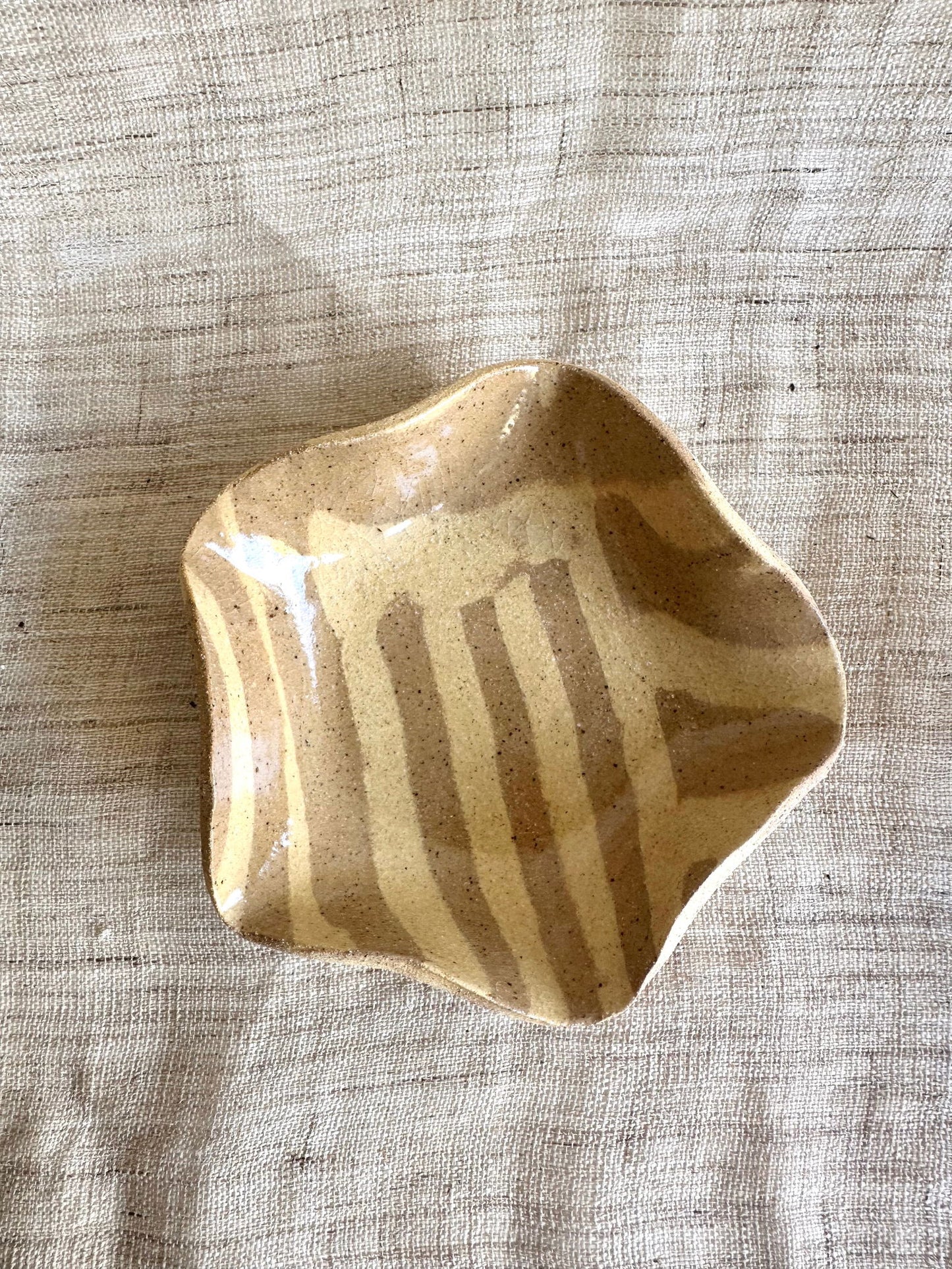 49 striped planter (No drainage hole) - Mipa's pots and plants