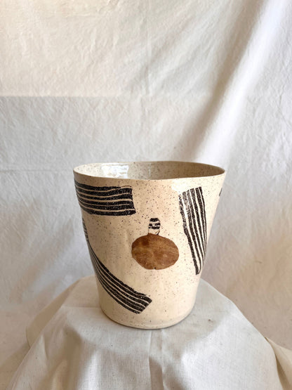 54  large apple/bacon planter - Mipa's pots and plants