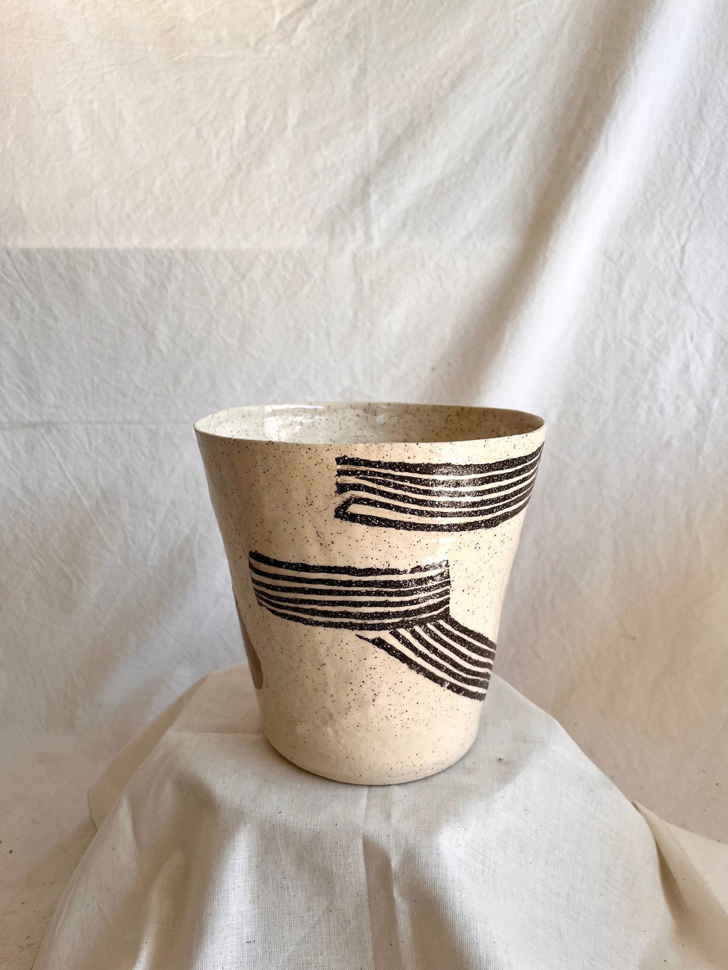 54  large apple/bacon planter - Mipa's pots and plants