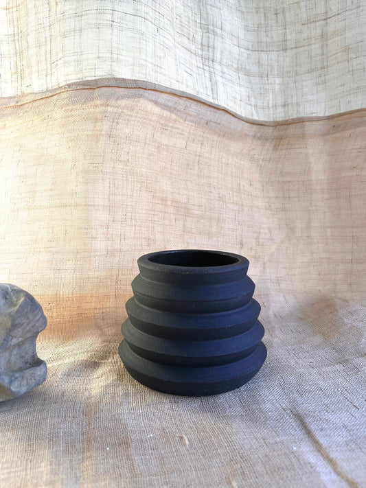 56 black pagoda planter - Mipa's pots and plants