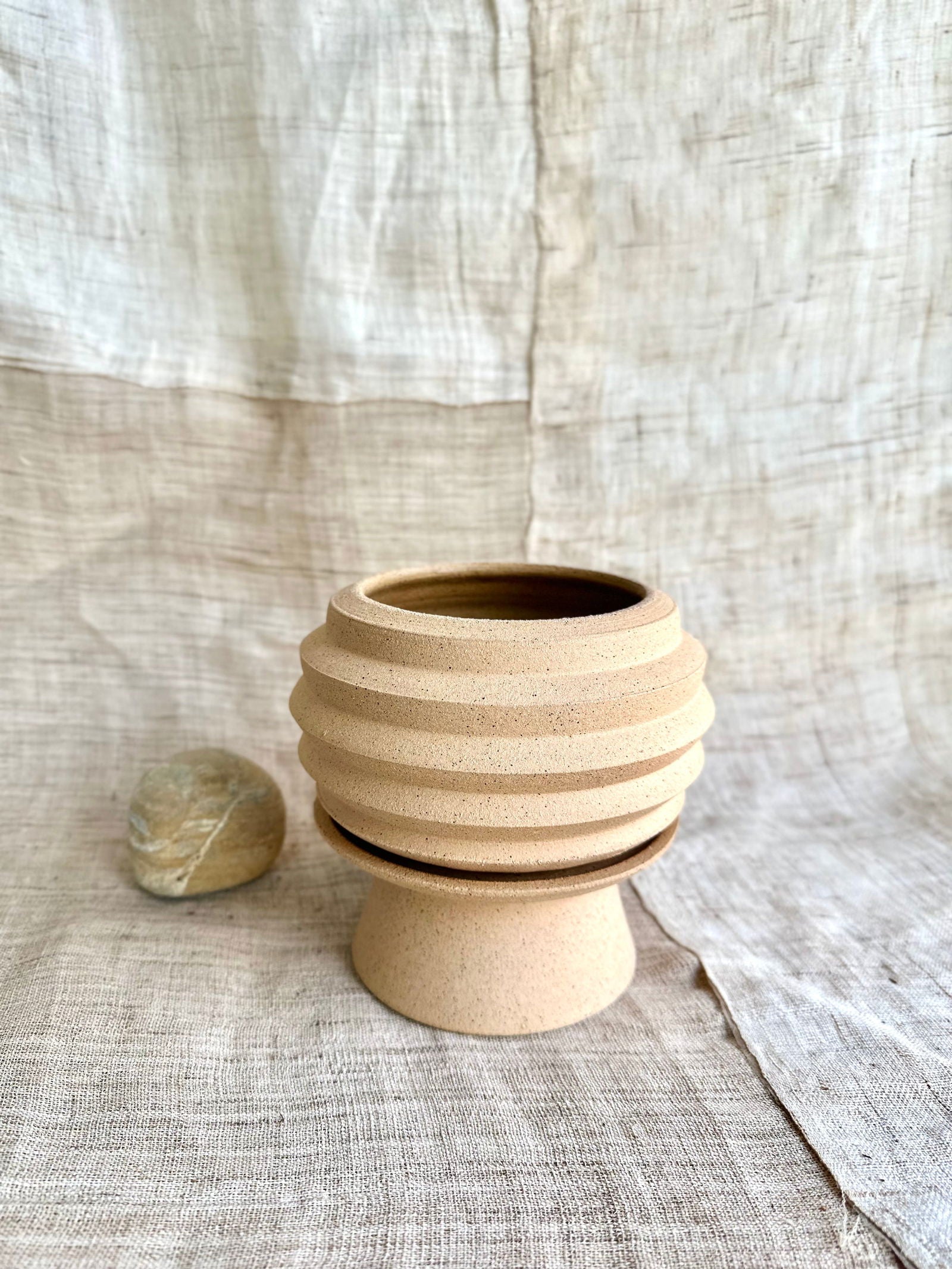 67 s.b. pedestal saucer set - Mipa's pots and plants