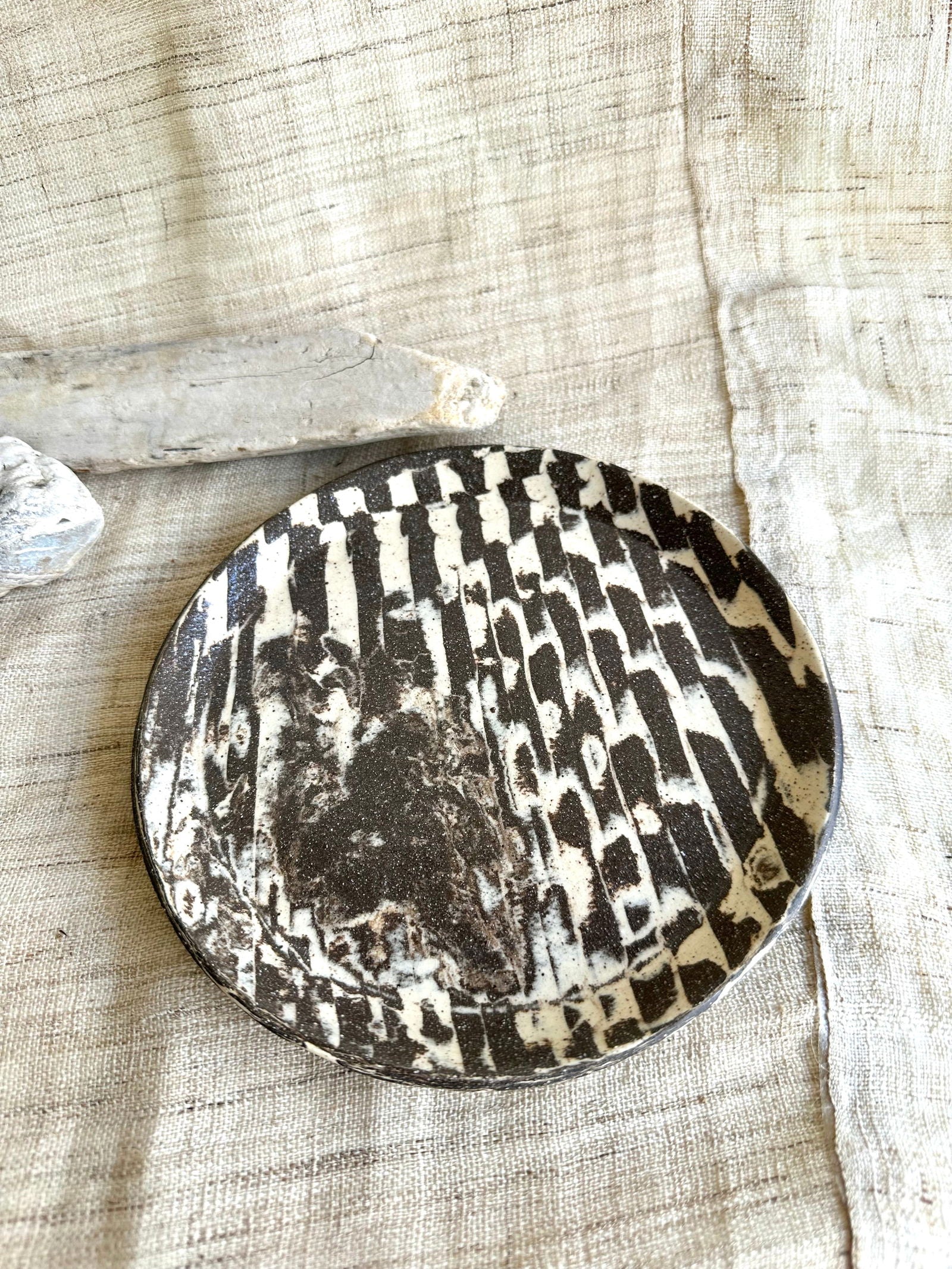 69 b/w checkers saucer - Mipa's pots and plants