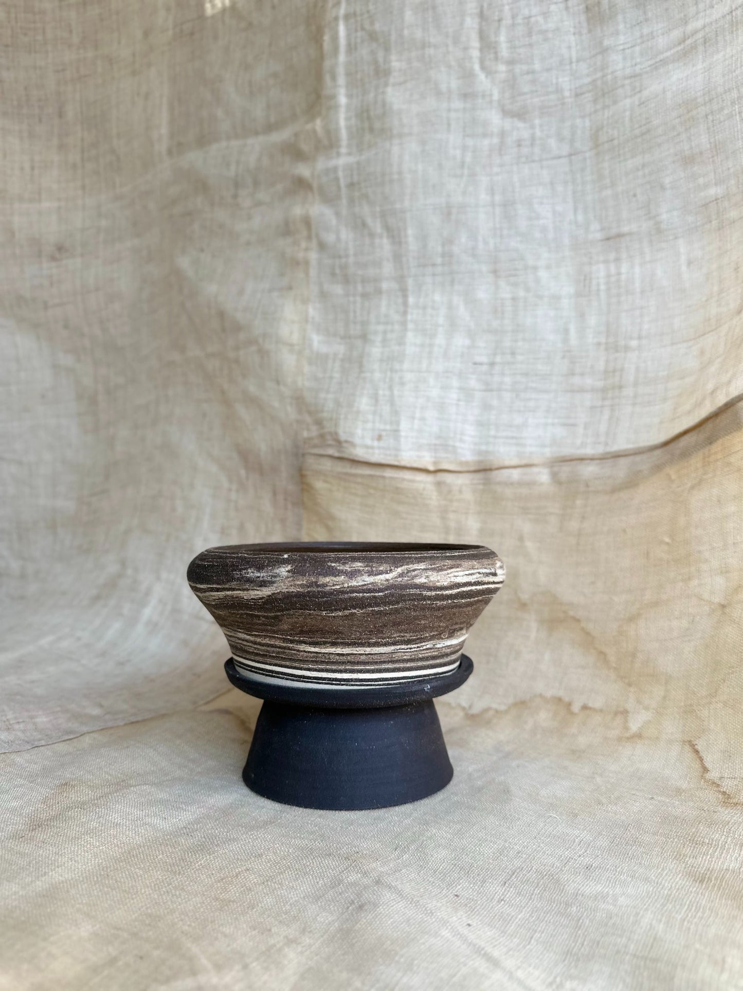 6 inkwash pedestal saucer set - Mipa's pots and plants
