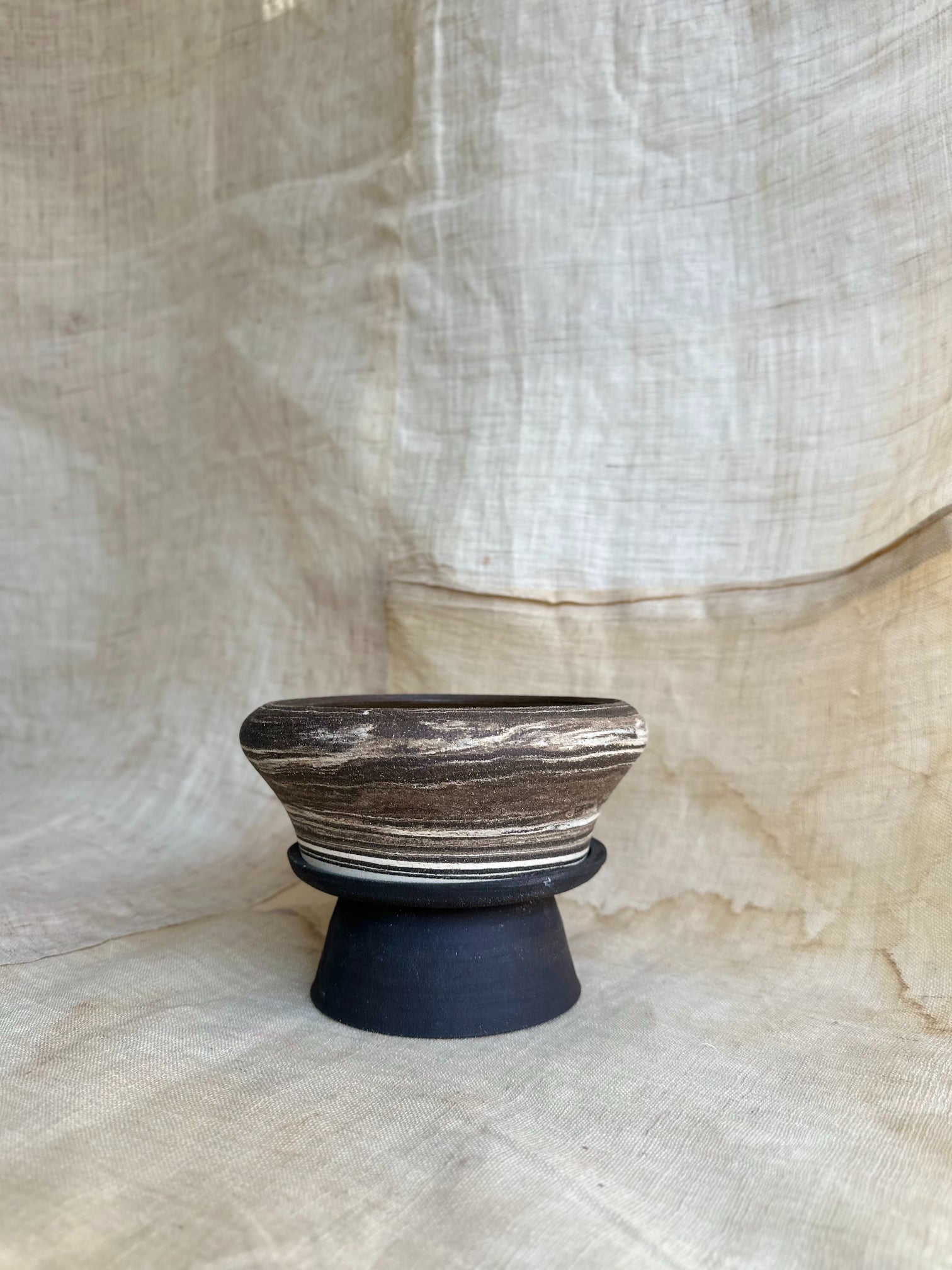 6 inkwash pedestal saucer set - Mipa's pots and plants