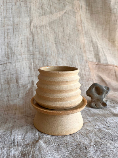 6 sand pedestal saucer set - Mipa's pots and plants