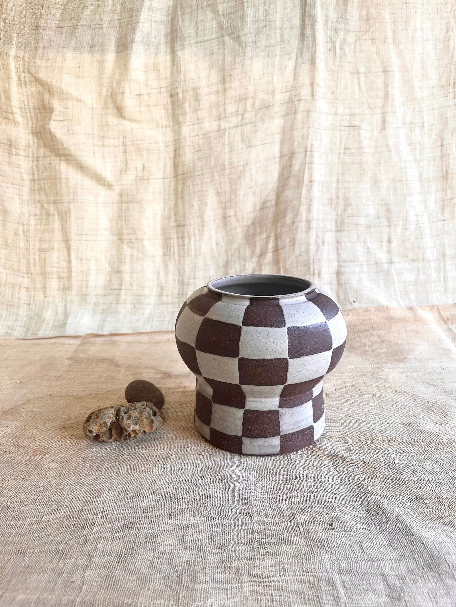 72 chocolate checkers planter - Mipa's pots and plants