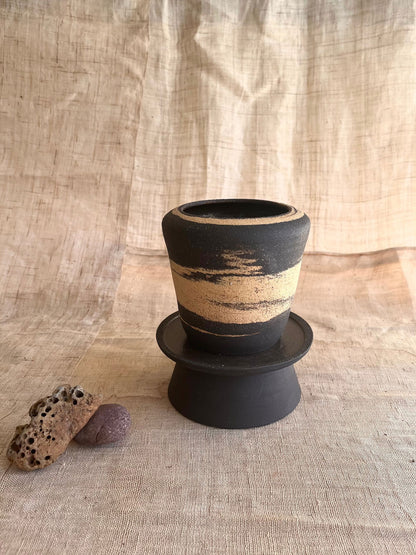 7 sand/black pedestal saucer set - Mipa's pots and plants