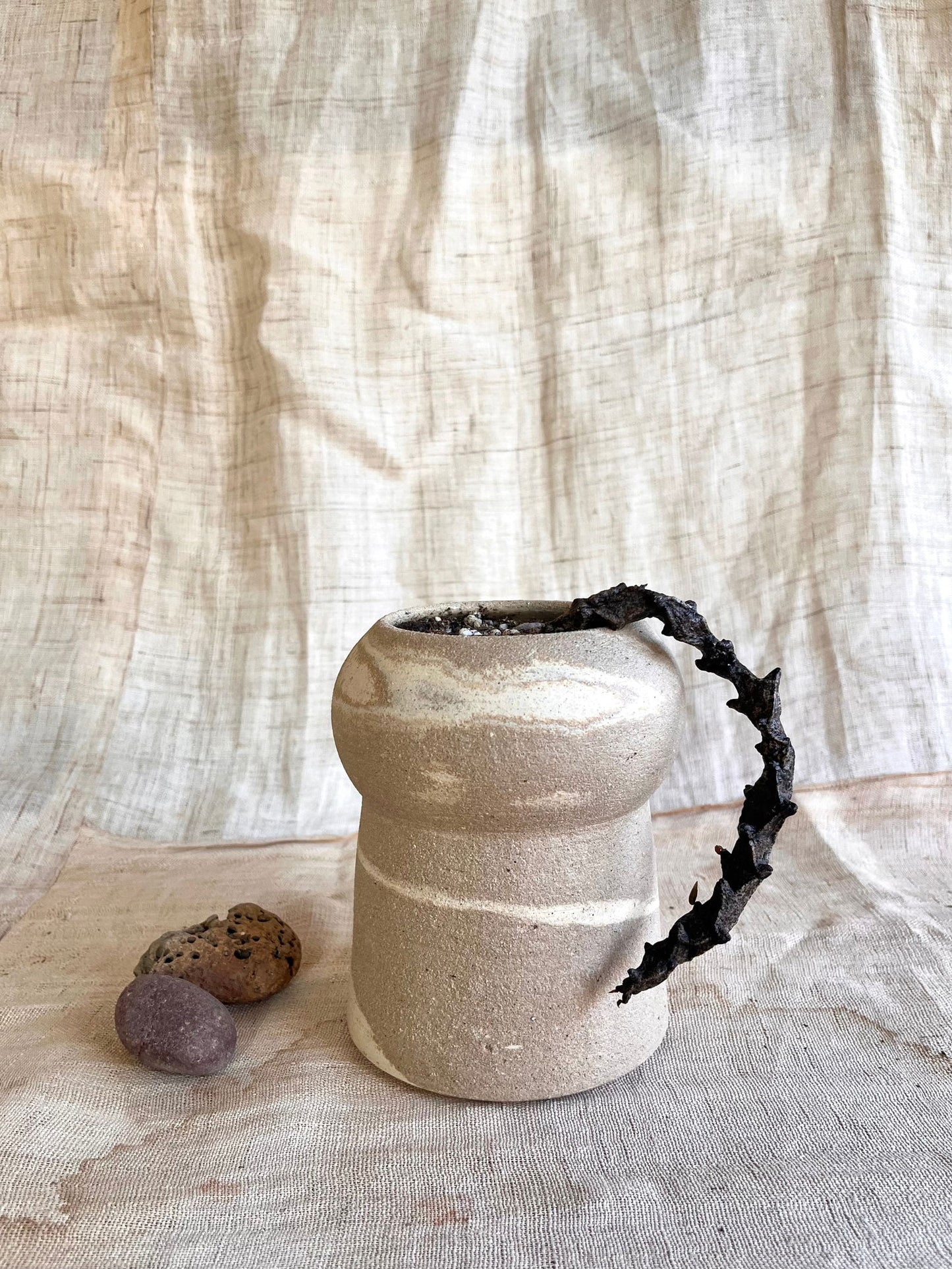 85 mudcream planter - Mipa's pots and plants