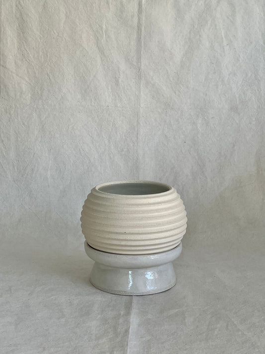 8 pedestal saucer set - Mipa's pots and plants