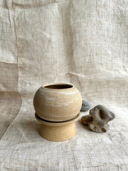 8 sandstorm pedestal saucer set - Mipa's pots and plants