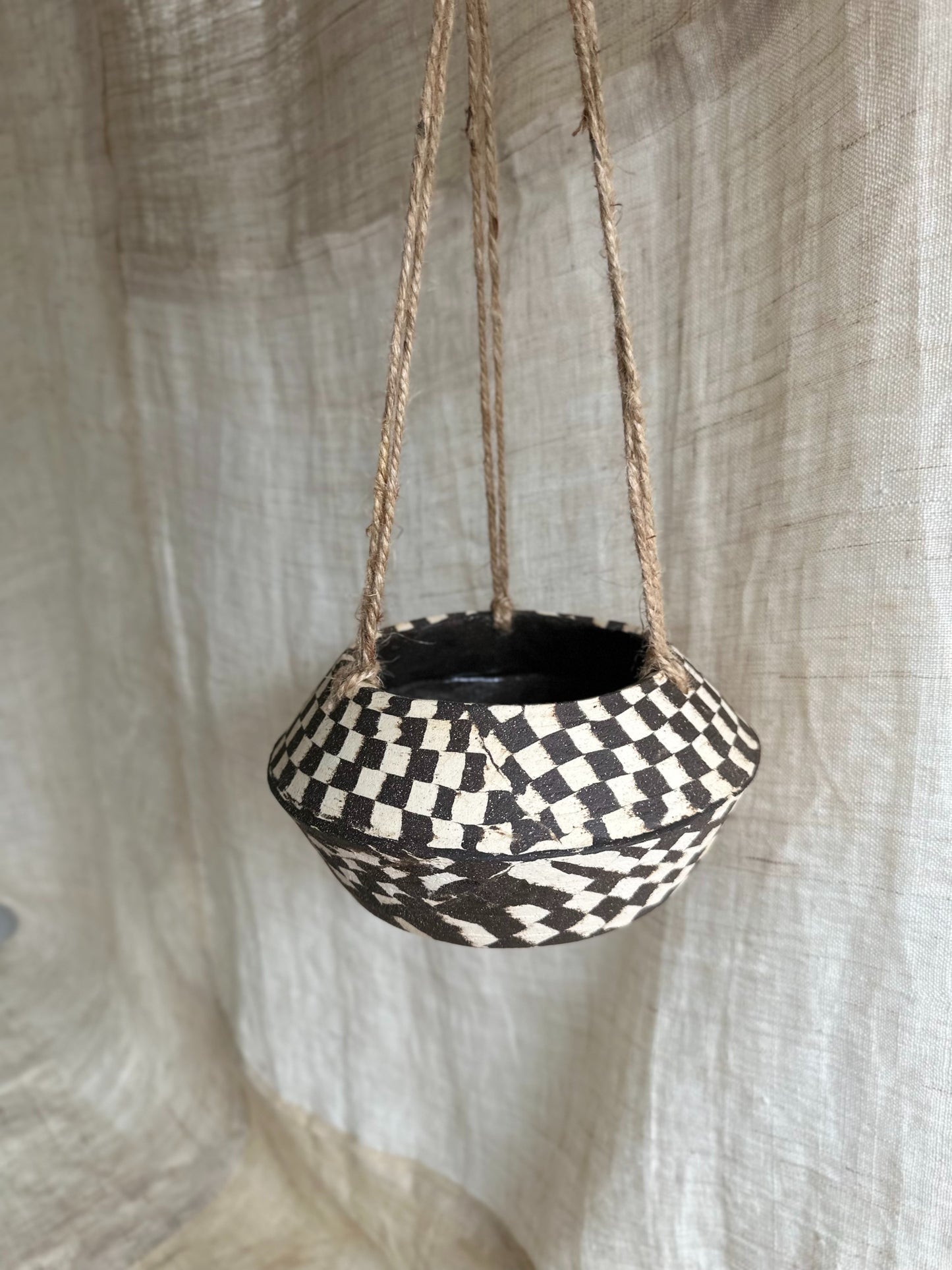 54 checkers ufo hanging planter