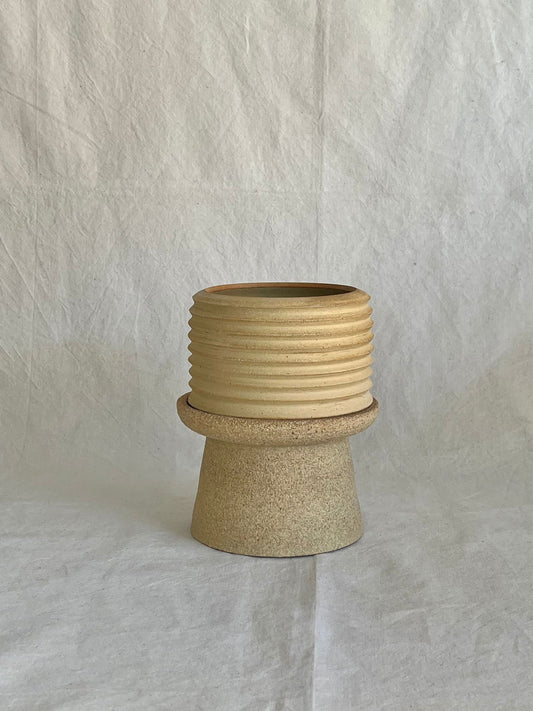 (Sale) 1-3 pedestal saucer set - Mipa's pots and plants
