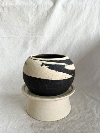 (Sale) 27 pedestal saucer set - Mipa's pots and plants