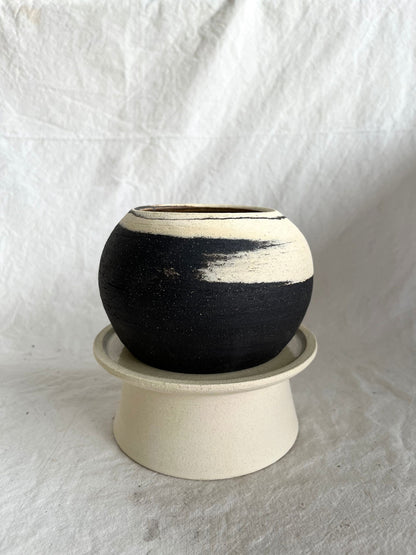 (Sale) 27 pedestal saucer set - Mipa's pots and plants