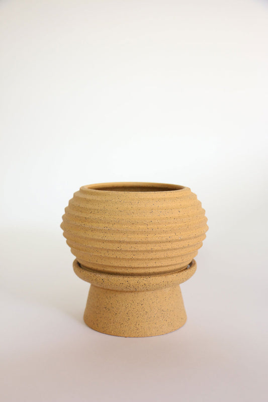 (Sale) 28-1 pedestal saucer set - Mipa's pots and plants