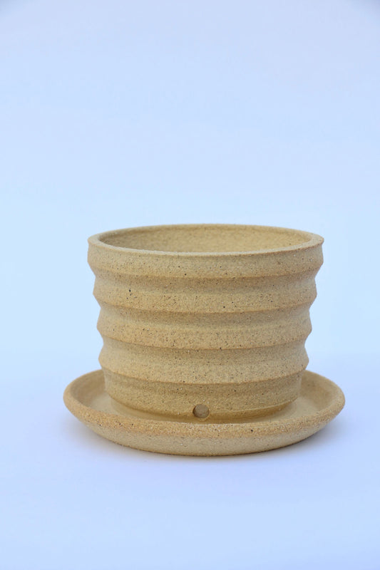 (Sale) 34-1 pagoda planter - Mipa's pots and plants