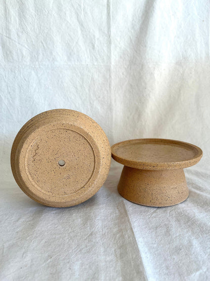 (Sale) 4-1 pedestal saucer set - Mipa's pots and plants