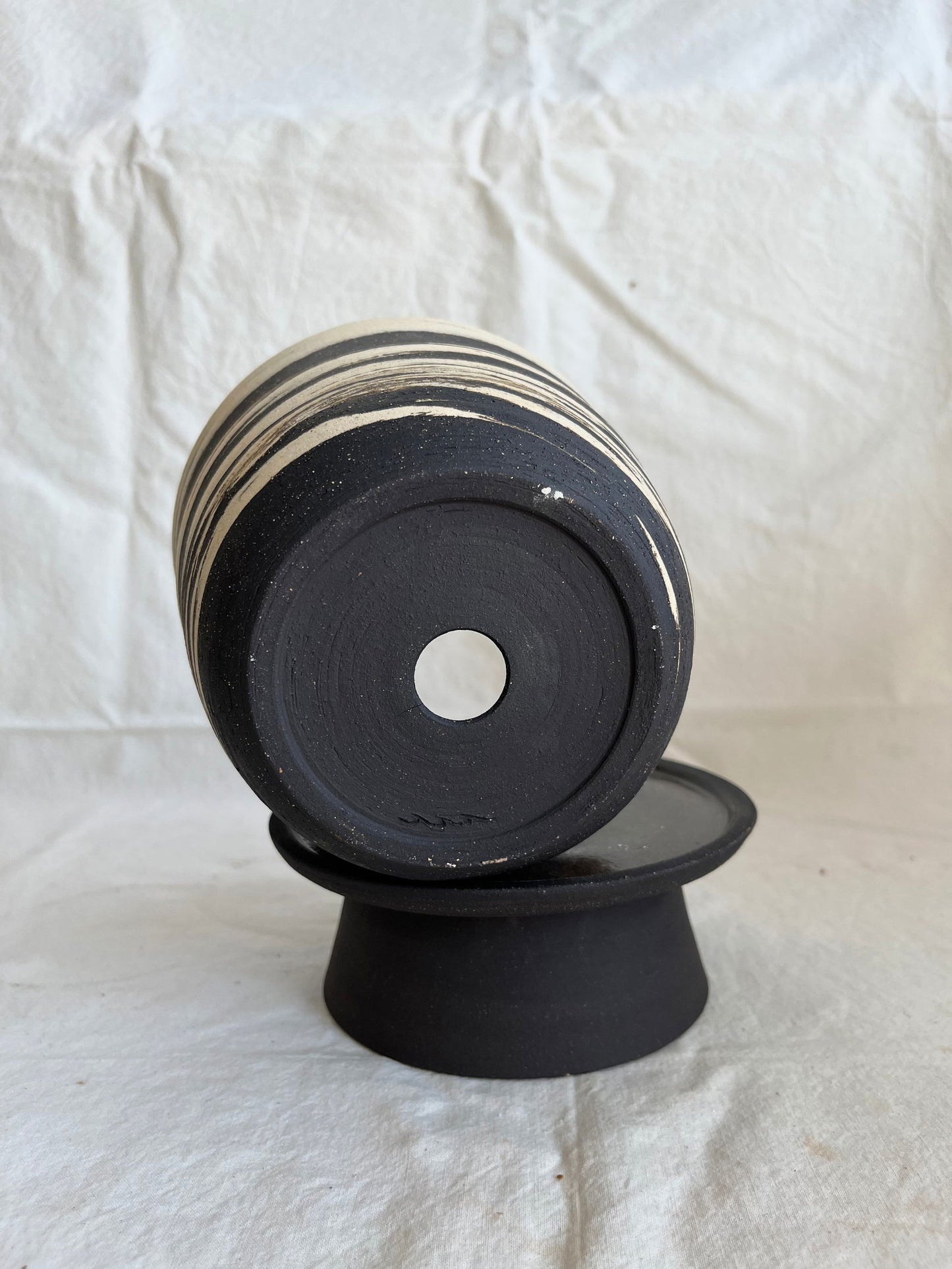 (Sale) 4 pedestal saucer set - Mipa's pots and plants