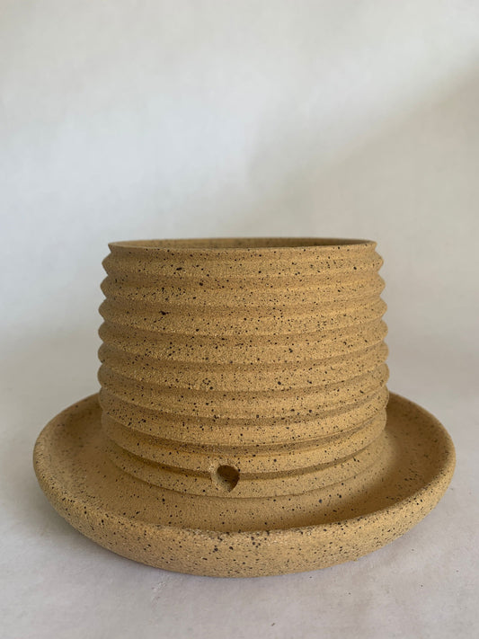 (Sale) 50 pagoda planter - Mipa's pots and plants